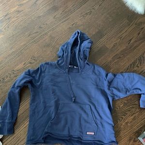 cropped vineyard vines hoodie
